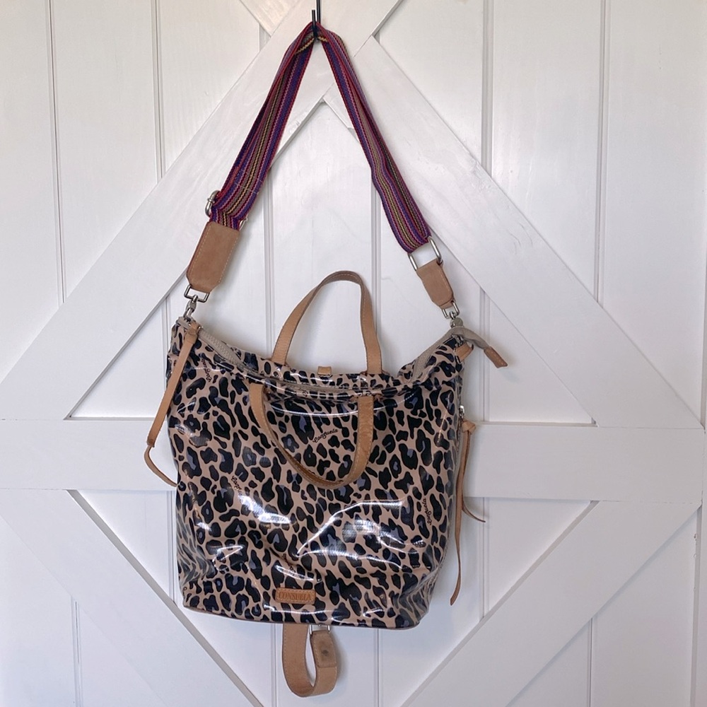 Consuela sling bag leopard print